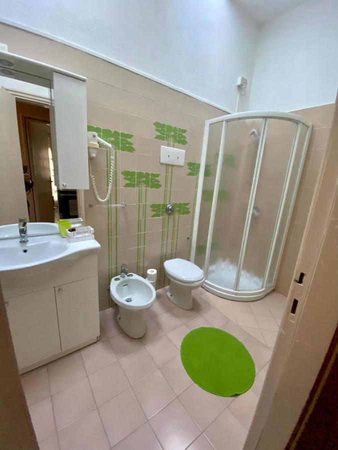 Casa Vacanze Gabbianella Villa Con Giardino Lungolago Maderno Toscolano-Maderno Exterior foto
